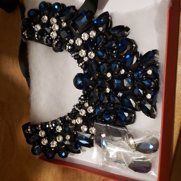 Necklace - Picture 3 of 3